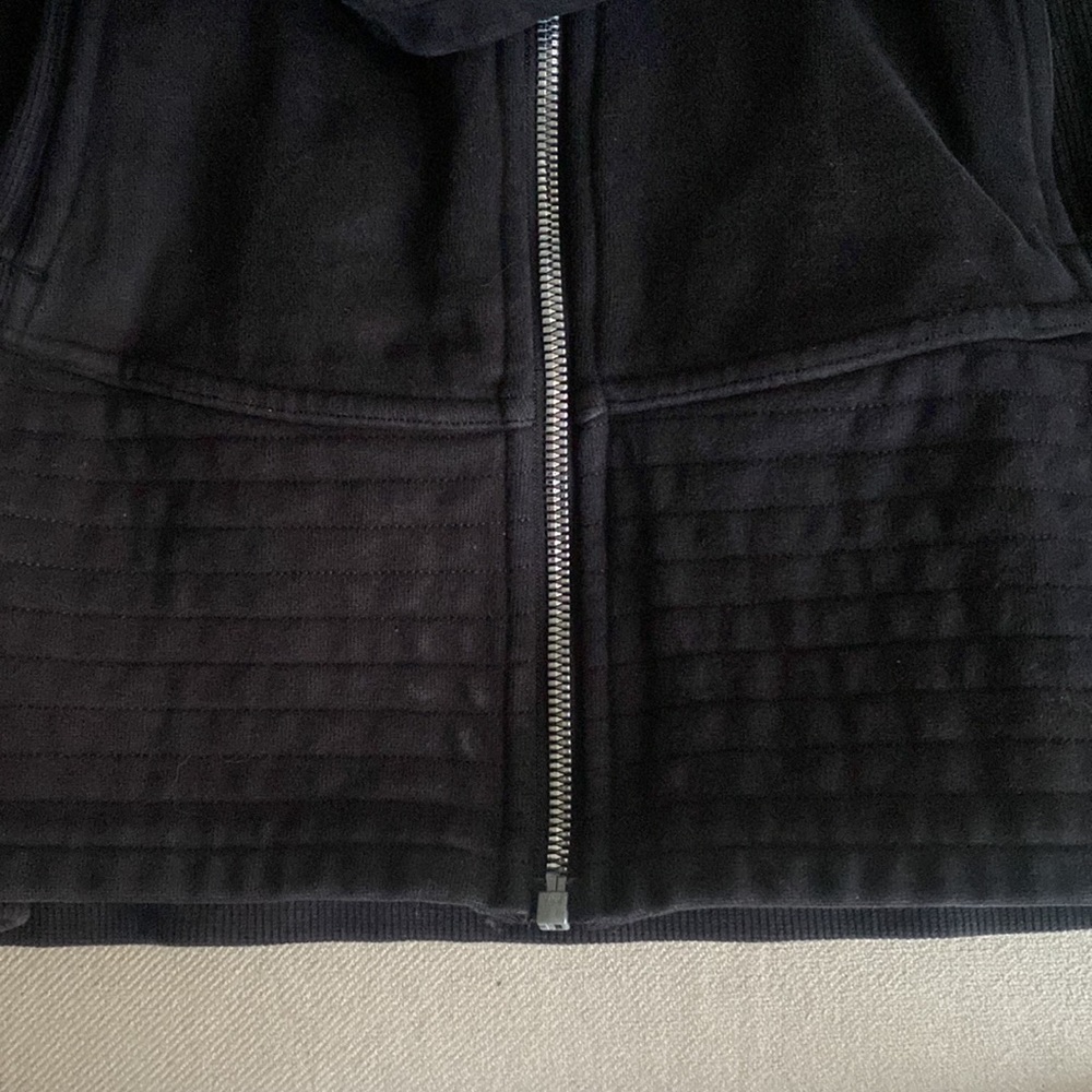 Lululemon jacket - Picture 5 of 5